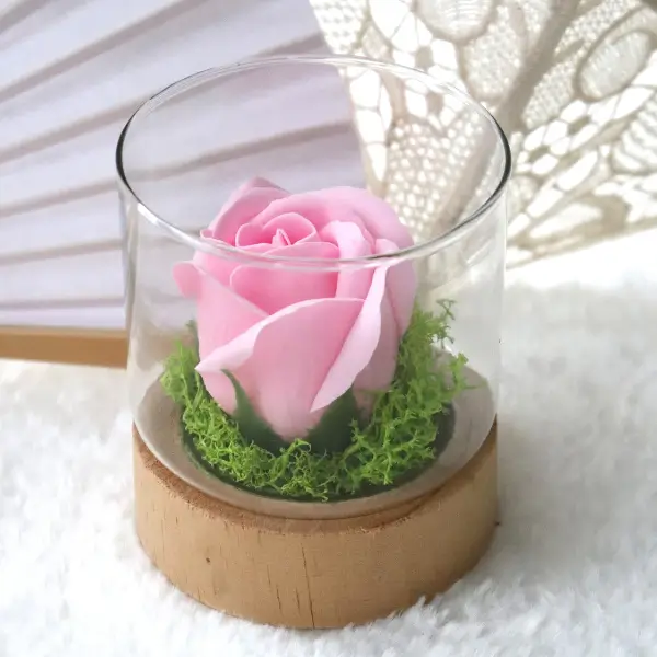Composition "Rose Eternelle"