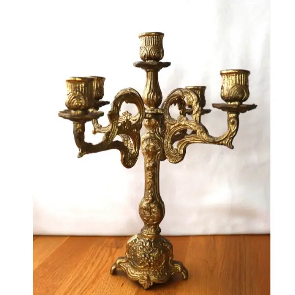 Chandelier 5 branches doré motif sculpté